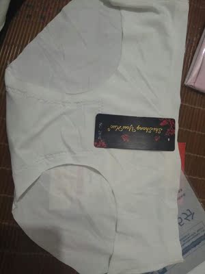 宝贝收到了 质量很好 摸起来滑滑的 特别喜欢 值得选购哦 宝贝收到了 质量很好 摸起来滑滑的 特别喜欢 值得选购哦