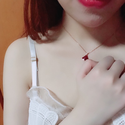 好仙啊 真的超美的 强推白色！仙到不行！