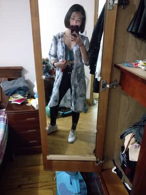 衣服很不错，大小可调节，160厘米50公斤，最小码也能穿。