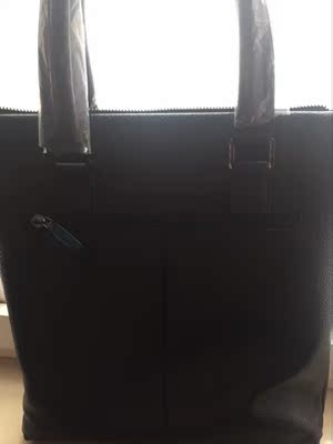 目前看来KHARONO男包怎么样，质量很差是真的吗