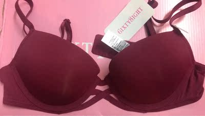 很适合小胸的，款式也好看，薄款，