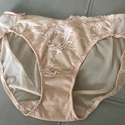 这个款式的内裤一起买了3个颜色了，非常的好穿，透气性好，舒服度也非常棒。