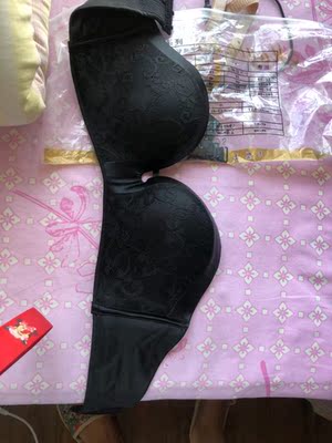 又加定了一件黑色，穿的很舒服，主要不下滑，还送了延长带，值得购买。