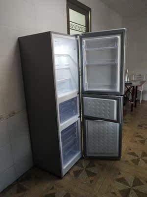 TCL BCD-205TF1 三门冰箱 家用小型三开门 节能家用三门电冰箱