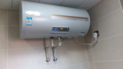 揭秘史密斯F360热水器怎么样,三个月使用彻底后悔了,内幕曝光