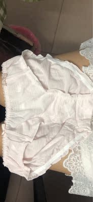 一次买了七条，都好好看啊，少女心啊，就冲店主这包装用心程度，我决定每一条都拍个照上传，我之前买过，不像别的内裤洗几次就松了或者蕾丝坏掉了，这家买的质量真的可以，这个价格可以说是性价比超高了，给你点赞