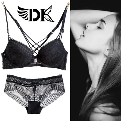 内衣收到啦，包装真的是高大上呢，第一次尝试这么性感的内衣感觉还不错，内衣质量挺好的材质也挺柔软的，穿上没有束缚感，聚拢效果不错，舒适透气，第一次再网上买上这么合适的内衣，这个价格真是赚到啦质量好价格还不贵，真是非常喜欢呢，朋友也说不错都推荐给她了