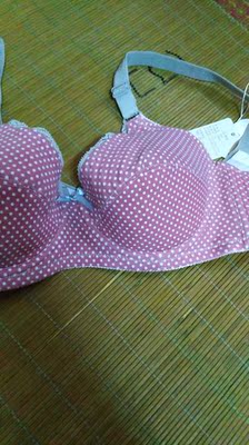 质量很好,是纯棉的,买过很多次没有失望过。值得信赖。 质量很好,是纯棉的,买过很多次没有失望过。值得信赖。