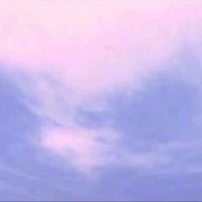 这个内衣呢，很好看，也很好，穿，质量也不错，店家态度服务也不错，总而言之，我非常喜欢这个内衣的款式，颜色都是我非常喜欢的，黑色是非常好看，完美非常满意，这次的购物。