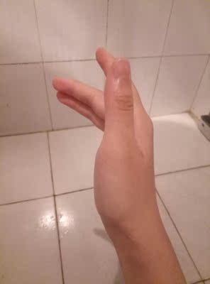 不用脱内裤就能啪啪啪，好刺激。哈哈哈