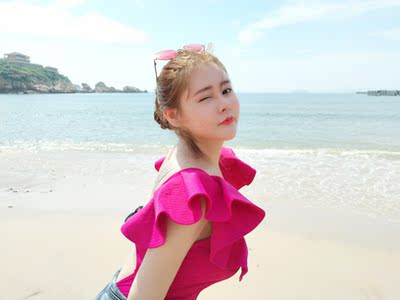 非常喜欢这件啦 俏皮中带点小性感 还可以遮掉手臂和肚子上滴小肉肉~ 非常喜欢这件啦 俏皮中带点小性感 还可以遮掉手臂和肚子上滴小肉肉~