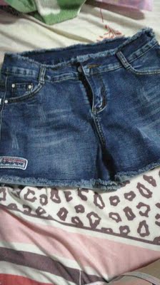 短裤收到了  特别喜欢  穿着也特别舒服