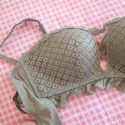 宝贝很好看,颜色没有色差 很舒服 就是感觉有点点副乳 可能是我比较肉肉也 很好的 宝贝很好看,颜色没有色差 很舒服 就是感觉有点点副乳 可能是我比较肉肉也 很好的