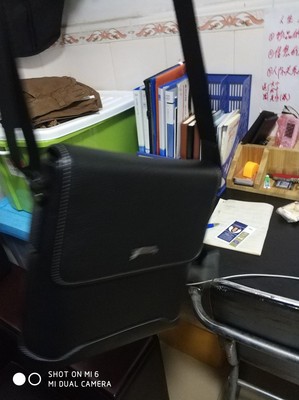 说说奥康男包怎么样,质量假不假呢，亲身使用三个月感受揭秘