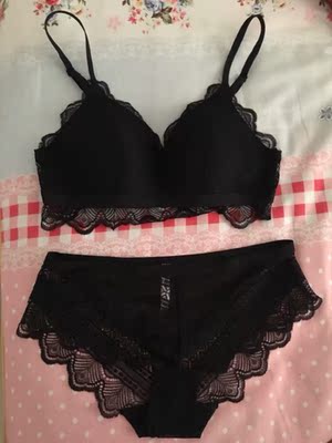 做工很好，蕾丝花边也特别好看，很喜欢