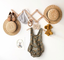 Customized INS Wind pull up solid wood hanger creative rack childrens clothing hat display rack