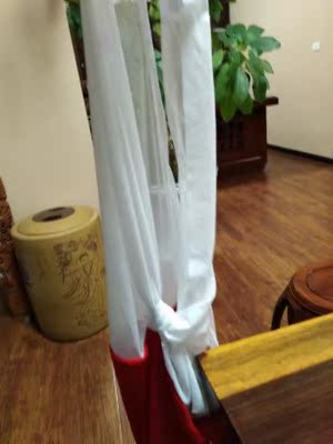 55块钱买个破布？质量款式都不敢恭维，丑 但是很特别！所以就是特别的丑，习惯好评，但是你们家的货让我无奈！！！！