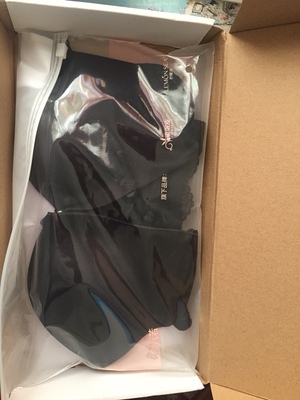 内衣很合适 也很漂亮