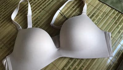 宝贝特别好，就是罩杯小了点，不想太麻烦，不想换了，大一号会更加棒的，以后会继续支持！！！！！！！！！