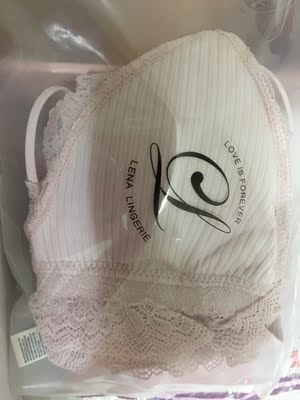 嫩粉色很好看，穿起來很舒服。