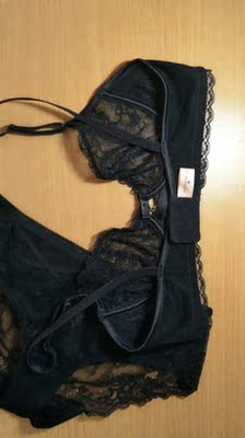 内衣很性感还有很感谢客服小姐姐贴心的服务,蕾丝用料很棒一点不扎皮肤,穿上很有型哦重点是你懂的,价格也比较满意对于质量实体店肯定要贵很多,有需要会回购,笔芯店主和客服小姐姐 内衣很性感还有很感谢客服小姐姐贴心的服务,蕾丝用料很棒一点不扎皮肤,穿上很有型哦重点是你懂的,价格也比较满意对于质量实体店肯定要贵很多,有需要会回购,笔芯店主和客服小姐姐