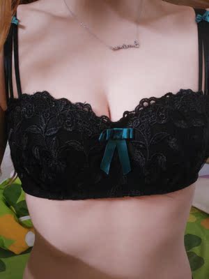 第二次来你们家购买了。前几天买了件白色的觉得好穿就回购了黑色。这件到货了今天又买了一件。以后买内衣就认定你们家了