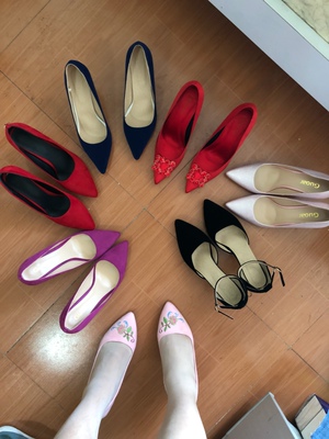 已经是蜜蜂家的忠实粉丝了 一次性在蜜蜂家买了30。几条袜子 服务很好 老公今天回来会不会两眼冒绿光 嘻嘻嘻 已经做好准备了 高跟鞋也都选好了 今晚老公又要折腾我了 已经是蜜蜂家的忠实粉丝了 一次性在蜜蜂家买了30。几条袜子 服务很好 老公今天回来会不会两眼冒绿光 嘻嘻嘻 已经做好准备了 高跟鞋也都选好了 今晚老公又要折腾我了