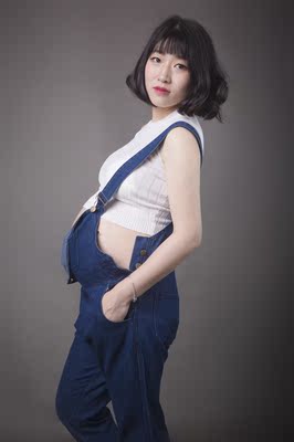 衣服很好 很干净的 和图片一样一样的 卖家也很热心 自己租衣服拍照省了不少钱呢 送的贴纸很可爱 😘😘😘 衣服很好 很干净的 和图片一样一样的 卖家也很热心 自己租衣服拍照省了不少钱呢 送的贴纸很可爱 😘😘😘