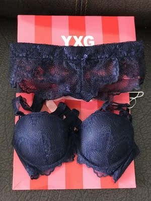 第一次在网上给我老婆买内衣，大小刚刚好，她很喜欢。下次还来这家店买。