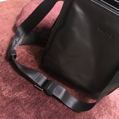 真实使用感受法兰穆勒男包怎么样,质量差不差呢,亲身使用经历曝光