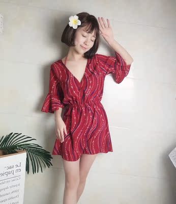 衣服收到了,超级满意,穿上很漂亮,很显瘦,会显身体的线条,哈哈。衣服质量很好,料子不错,穿着很舒服,做工精细,款式很漂亮,发货速度快,服务态度好 衣服收到了,超级满意,穿上很漂亮,很显瘦,会显身体的线条,哈哈。衣服质量很好,料子不错,穿着很舒服,做工精细,款式很漂亮,发货速度快,服务态度好