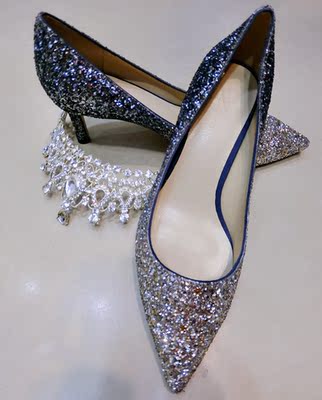 鞋子收到了，很美很仙，我非常喜欢，准备朋友结婚穿去，试了下不累脚，非常好，也没有一些瑕疵，穿着也很舒服，不错哦，东西很好，卖家很实诚