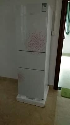 Midea/美的 BCD-210TM(E)三门电冰箱三开门节能家用冷藏冷冻静音