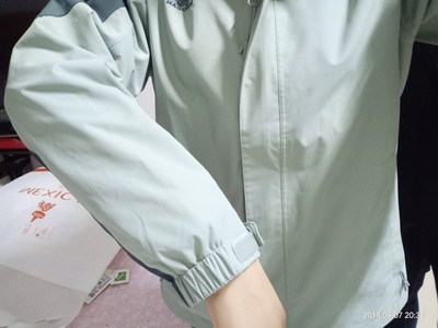 目前看来稻草人户外冲锋衣怎么样，质量好吗？稻草人品牌什么档次