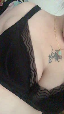 很薄,挺舒服的,这个价钱还接受吧,没有我在都市丽人买的舒服,挺,不过会回购的,都市丽人100多 很薄,挺舒服的,这个价钱还接受吧,没有我在都市丽人买的舒服,挺,不过会回购的,都市丽人100多