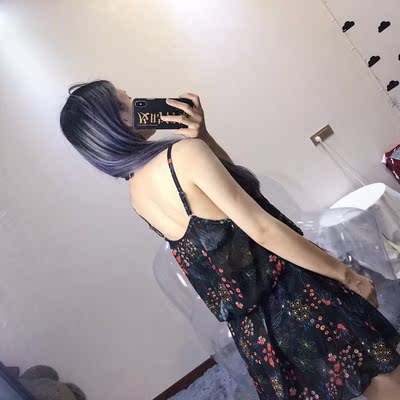 再补两张自拍 外套也是软软的 跟店铺描述一样的~ 是自己想要的那种风格 再次笔芯客服 可爱死了 么么哒~