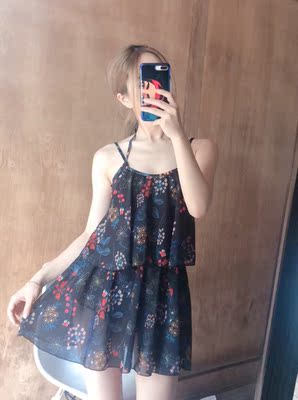 发货很快一下就收到了 和图片没有差别 超级喜欢这个三件套 不穿外套性感 穿了外套又不会太暴露 满意！