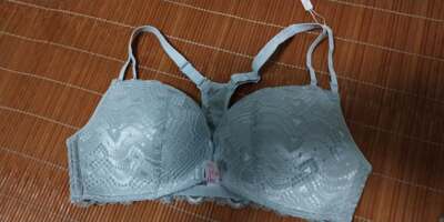 发货快，质量好，穿着舒服，无挤压感，超级聚拢。值得购买。