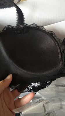 真的好好看。而且舒服不扎人，尺码也正好。