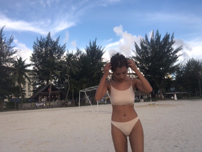 嗯~~~还好吧，如果颜色是白色就好了！！！！！