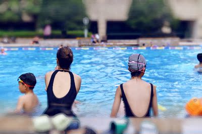 发货快，质量好，大小合适，上身有型！