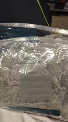 收到了  感觉很好  试穿了一下  效果不错   都很喜欢