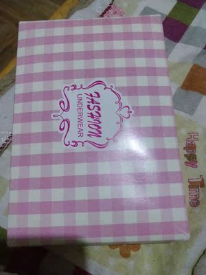 裤子到了，款式很好看，质量也不错，值得推荐的宝贝