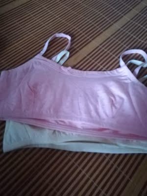 宝贝已收到,物流快当天下单第二天下午就收到了,卖家服务态度好,我这是第二次来买的,宝贝衣衣是纯棉的,质量保证值得信任,码数标准没有误差,穿上身很舒服也很柔软,请亲们放心购买。 宝贝已收到,物流快当天下单第二天下午就收到了,卖家服务态度好,我这是第二次来买的,宝贝衣衣是纯棉的,质量保证值得信任,码数标准没有误差,穿上身很舒服也很柔软,请亲们放心购买。