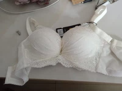 收到了谢谢谢谢！满意，都合身，很聚拢，料子质量好！祝店主生意兴隆！