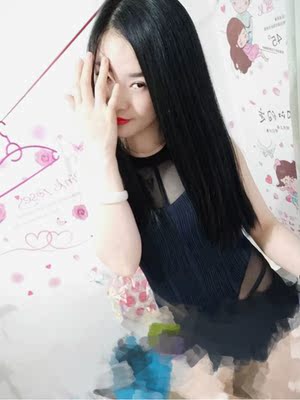 泳衣收到了  质量挺好的 没有色差  比图片颜色正  刚好合身   是不是还算性感  哈哈  发货挺快  总之挺满意的一次购物