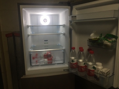 Midea/美的 BCD-230WTM(E)风冷无霜节能冰箱 家用小型三门三开门