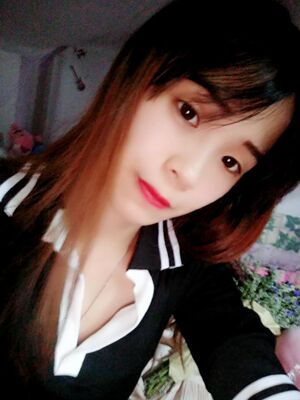 质量可以  衣服很好看