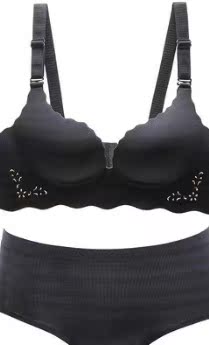 穿着特别舒服  已经购买三套了  有副乳  穿着也挺舒适