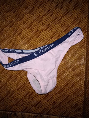 好看,舒适,性感。对于穿习惯丁字裤的女生们,这个绝没有不适之处,穿不惯就另当别论了。 好看,舒适,性感。对于穿习惯丁字裤的女生们,这个绝没有不适之处,穿不惯就另当别论了。